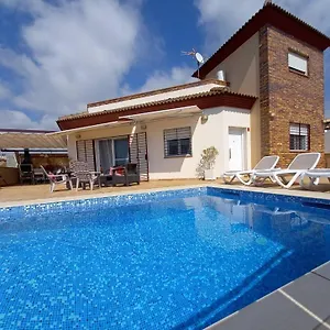 Tres J Villa