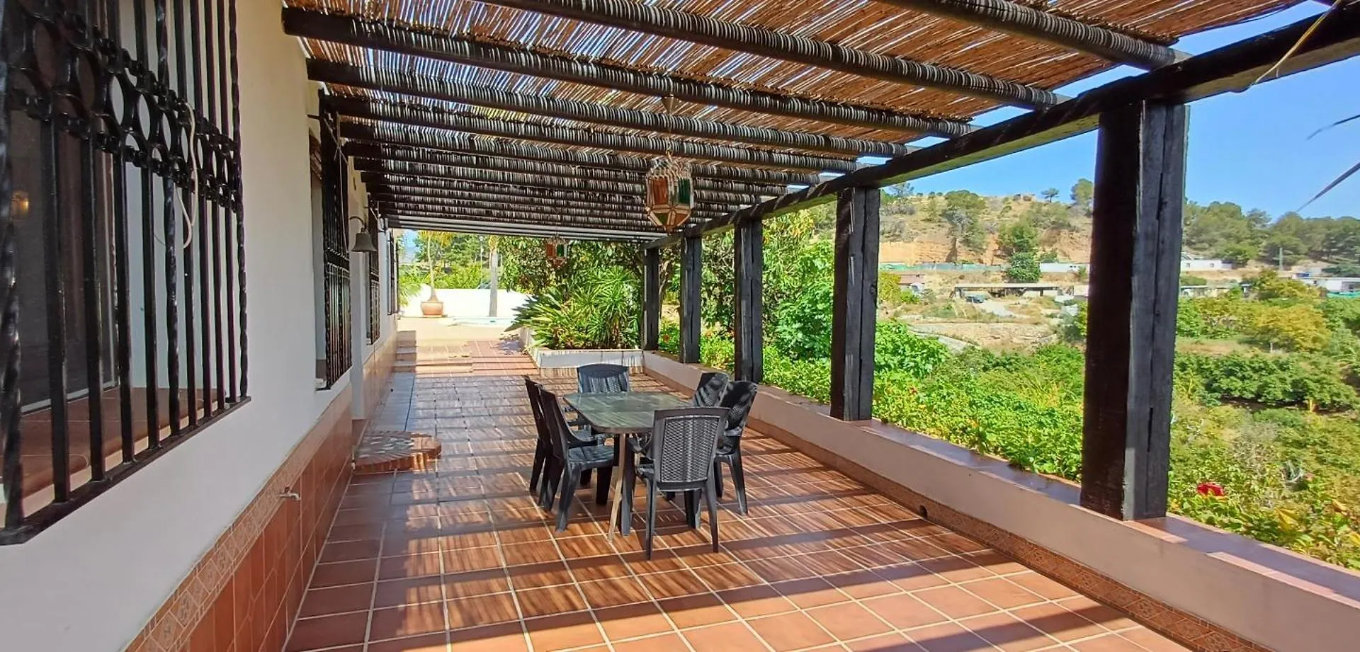 Encantador Cortijo Con Piscina Privada Y Vista Al Mar Malaga