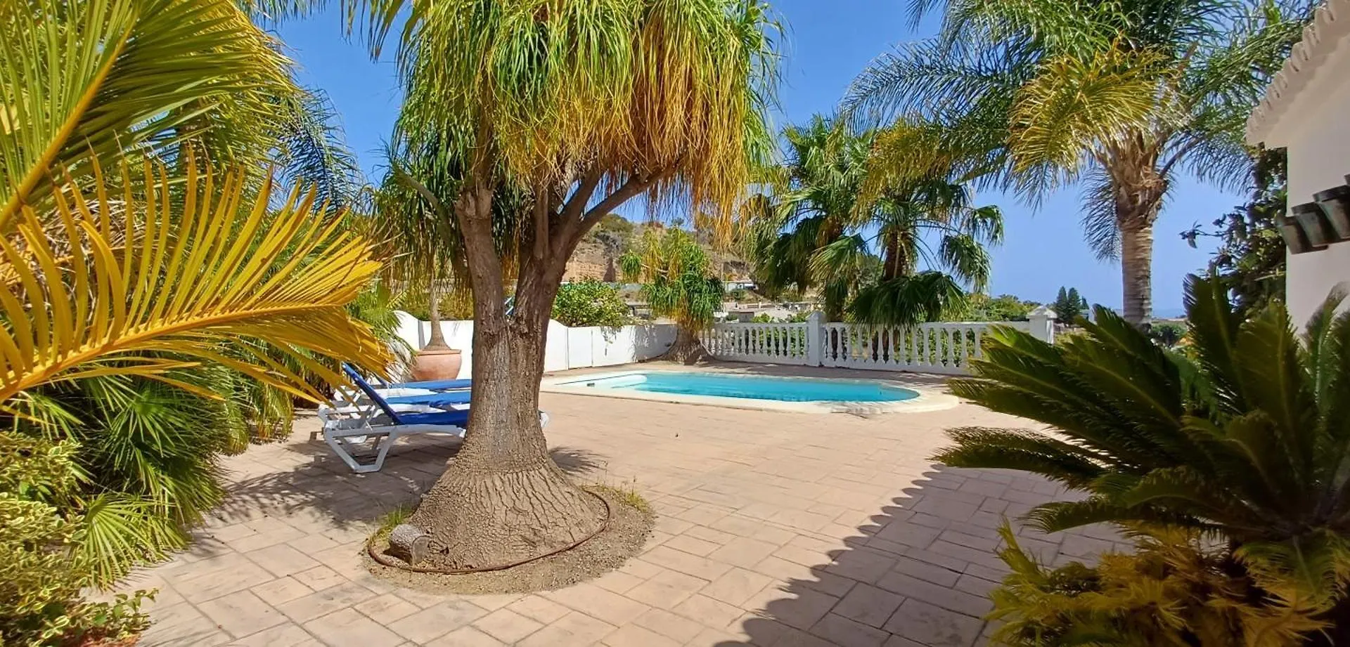 Encantador Cortijo Con Piscina Privada Y Vista Al Mar Malaga Villa